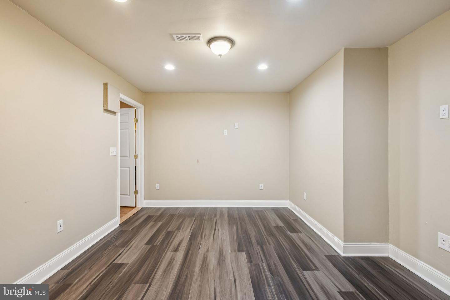 301 GENTLE BREEZE CIR, FREDERICKSBURG, Virginia 22406, 5 Bedrooms Bedrooms, ,4 BathroomsBathrooms,Residential,For sale,301 GENTLE BREEZE CIR,VAST2038374 MLS # VAST2038374