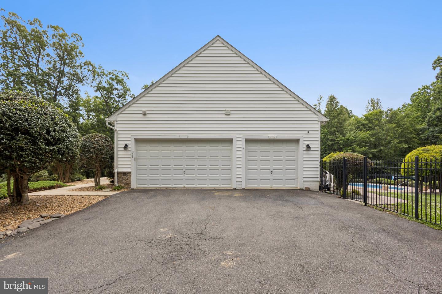 301 GENTLE BREEZE CIR, FREDERICKSBURG, Virginia 22406, 5 Bedrooms Bedrooms, ,4 BathroomsBathrooms,Residential,For sale,301 GENTLE BREEZE CIR,VAST2038374 MLS # VAST2038374