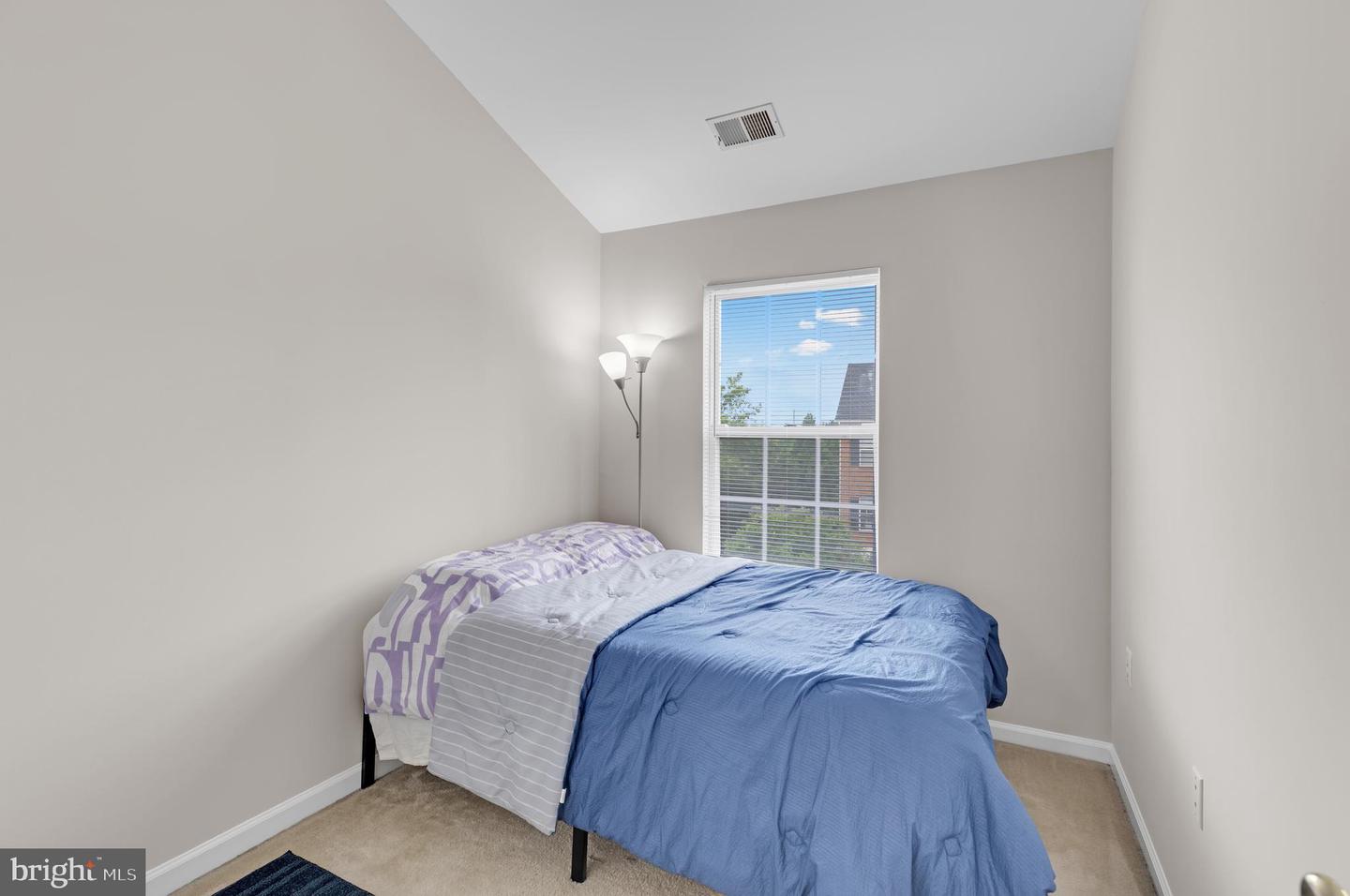 20260 BROOKVIEW SQ, ASHBURN, Virginia 20147, 3 Bedrooms Bedrooms, ,2 BathroomsBathrooms,Residential,For sale,20260 BROOKVIEW SQ,VALO2095202 MLS # VALO2095202