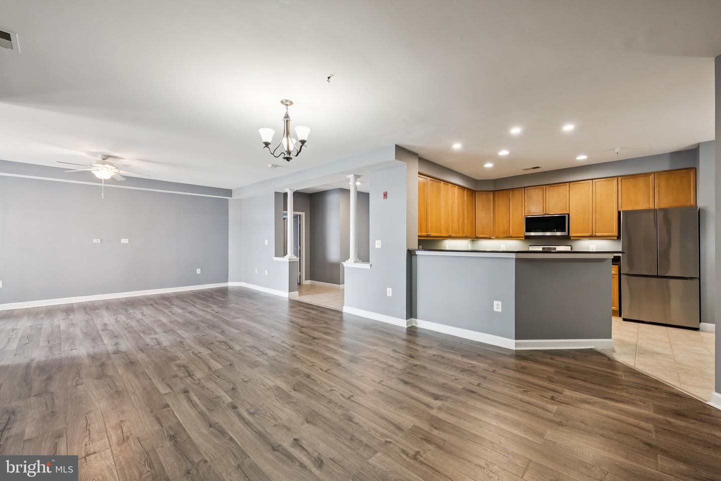 440 BELMONT BAY DR #302, WOODBRIDGE, Virginia 22191, 2 Bedrooms Bedrooms, ,2 BathroomsBathrooms,Residential,For sale,440 BELMONT BAY DR #302,VAPW2093802 MLS # VAPW2093802