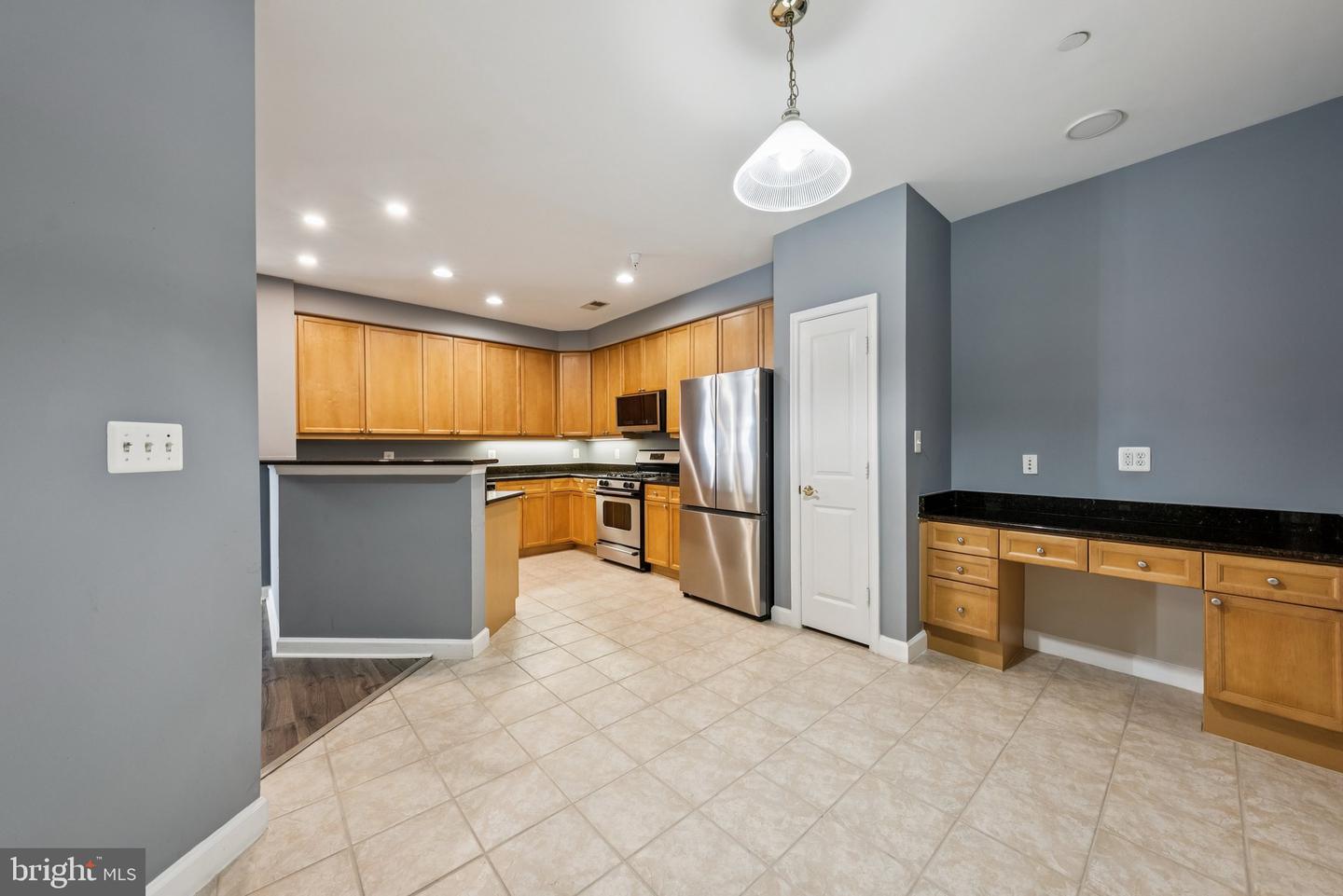 440 BELMONT BAY DR #302, WOODBRIDGE, Virginia 22191, 2 Bedrooms Bedrooms, ,2 BathroomsBathrooms,Residential,For sale,440 BELMONT BAY DR #302,VAPW2093802 MLS # VAPW2093802