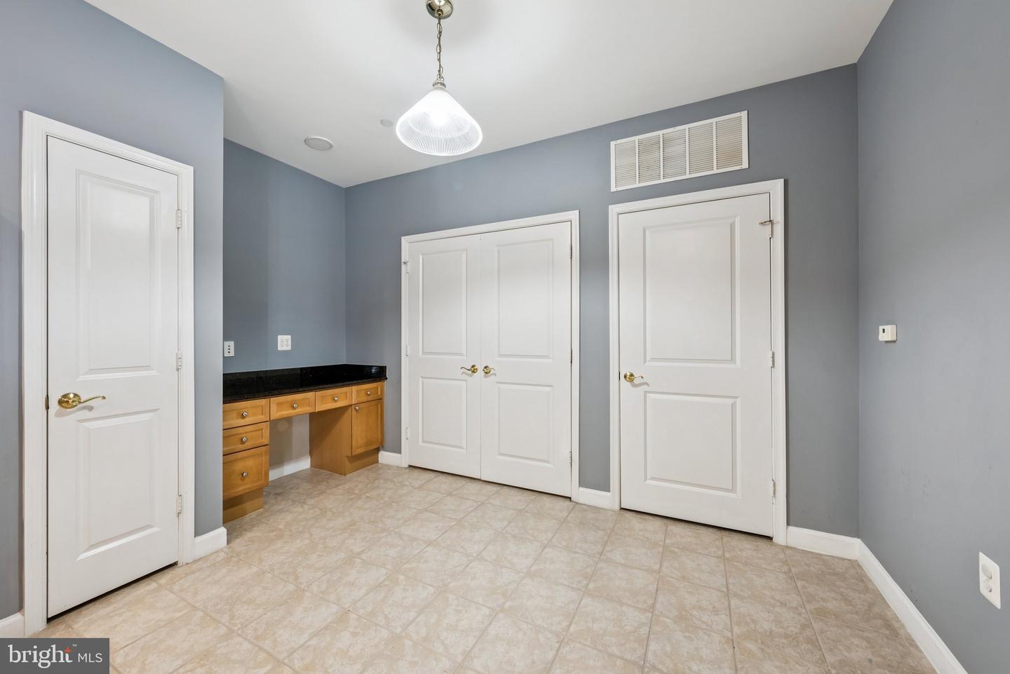 440 BELMONT BAY DR #302, WOODBRIDGE, Virginia 22191, 2 Bedrooms Bedrooms, ,2 BathroomsBathrooms,Residential,For sale,440 BELMONT BAY DR #302,VAPW2093802 MLS # VAPW2093802