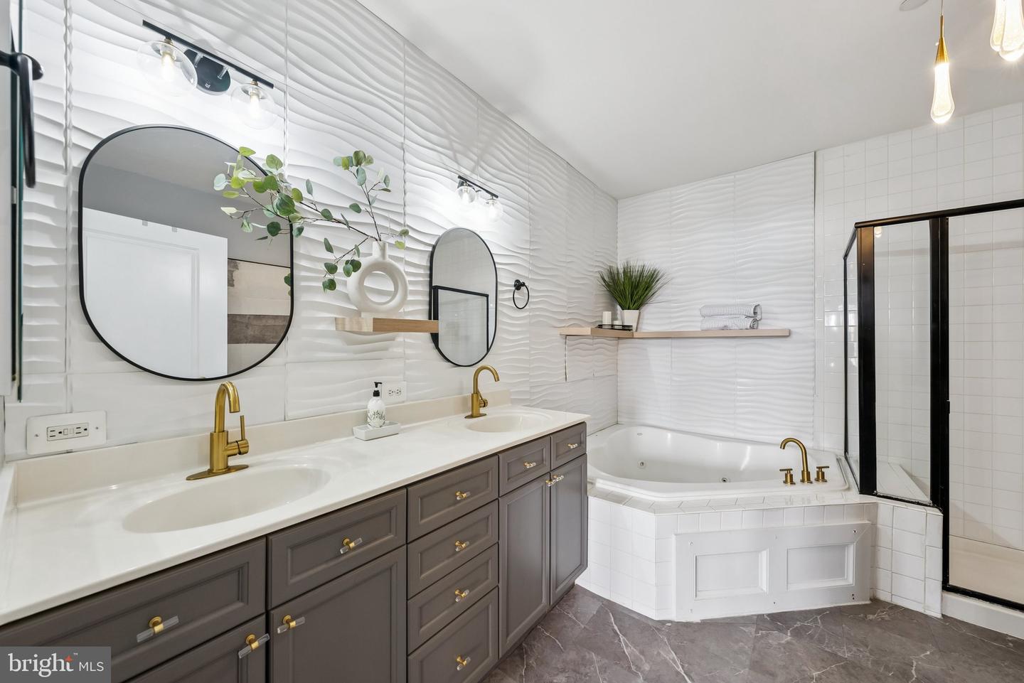 440 BELMONT BAY DR #302, WOODBRIDGE, Virginia 22191, 2 Bedrooms Bedrooms, ,2 BathroomsBathrooms,Residential,For sale,440 BELMONT BAY DR #302,VAPW2093802 MLS # VAPW2093802