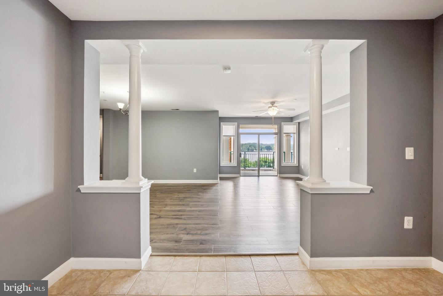 440 BELMONT BAY DR #302, WOODBRIDGE, Virginia 22191, 2 Bedrooms Bedrooms, ,2 BathroomsBathrooms,Residential,For sale,440 BELMONT BAY DR #302,VAPW2093802 MLS # VAPW2093802