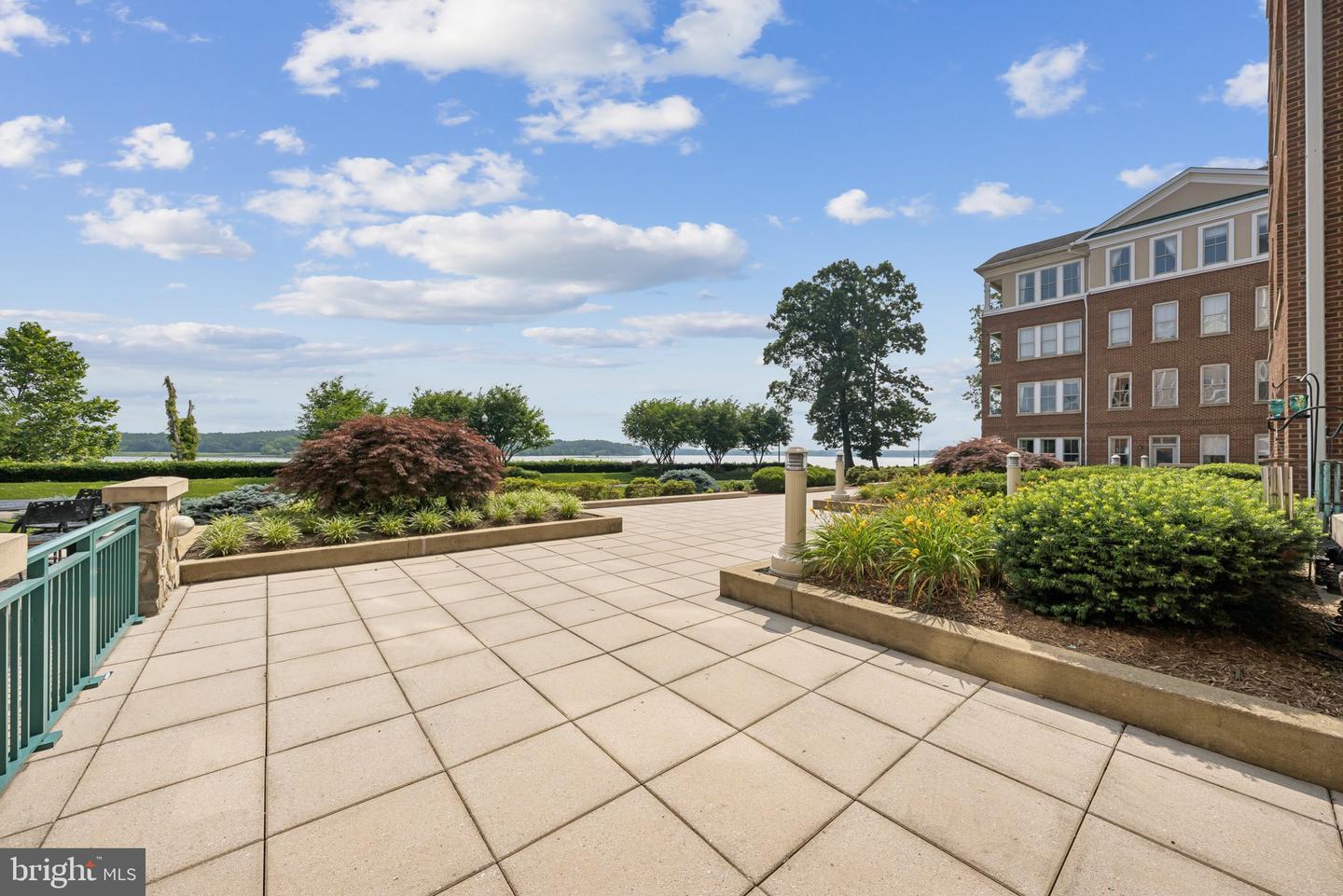 440 BELMONT BAY DR #302, WOODBRIDGE, Virginia 22191, 2 Bedrooms Bedrooms, ,2 BathroomsBathrooms,Residential,For sale,440 BELMONT BAY DR #302,VAPW2093802 MLS # VAPW2093802