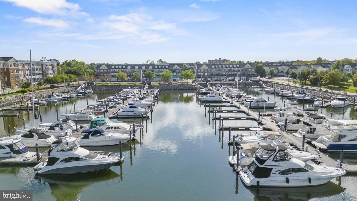 440 BELMONT BAY DR #302, WOODBRIDGE, Virginia 22191, 2 Bedrooms Bedrooms, ,2 BathroomsBathrooms,Residential,For sale,440 BELMONT BAY DR #302,VAPW2093802 MLS # VAPW2093802