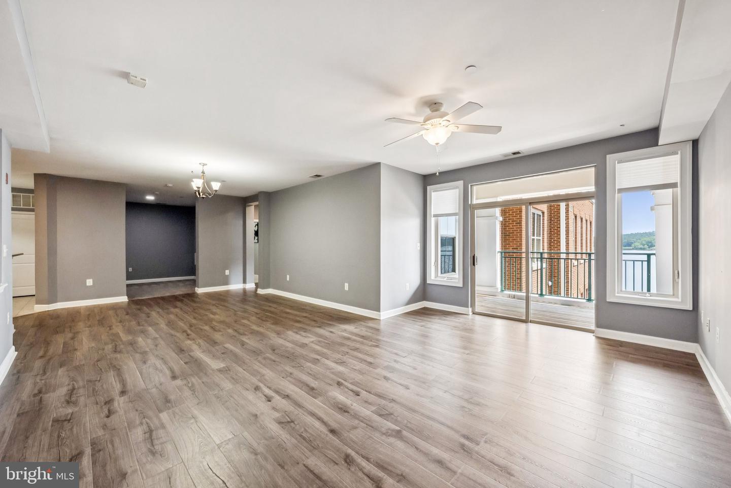 440 BELMONT BAY DR #302, WOODBRIDGE, Virginia 22191, 2 Bedrooms Bedrooms, ,2 BathroomsBathrooms,Residential,For sale,440 BELMONT BAY DR #302,VAPW2093802 MLS # VAPW2093802