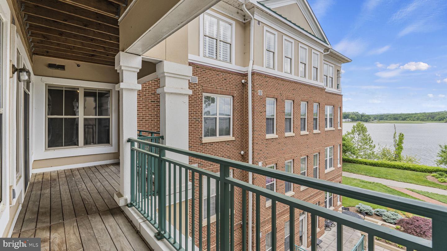 440 BELMONT BAY DR #302, WOODBRIDGE, Virginia 22191, 2 Bedrooms Bedrooms, ,2 BathroomsBathrooms,Residential,For sale,440 BELMONT BAY DR #302,VAPW2093802 MLS # VAPW2093802