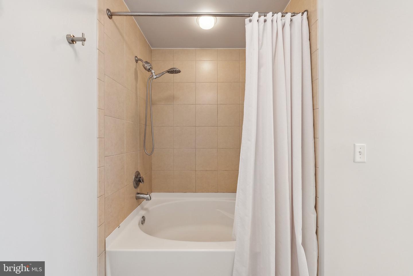 910 M ST NW #310, WASHINGTON, District Of Columbia 20001, 2 Bedrooms Bedrooms, ,2 BathroomsBathrooms,Residential,For sale,910 M ST NW #310,DCDC2199326 MLS # DCDC2199326