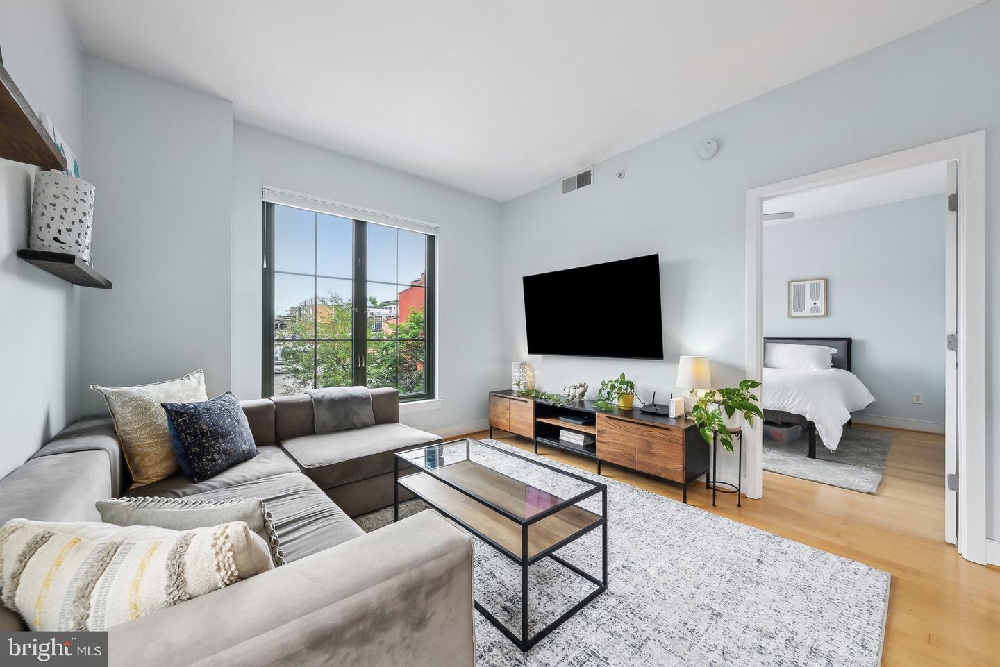 910 M ST NW #310, WASHINGTON, District Of Columbia 20001, 2 Bedrooms Bedrooms, ,2 BathroomsBathrooms,Residential,For sale,910 M ST NW #310,DCDC2199326 MLS # DCDC2199326