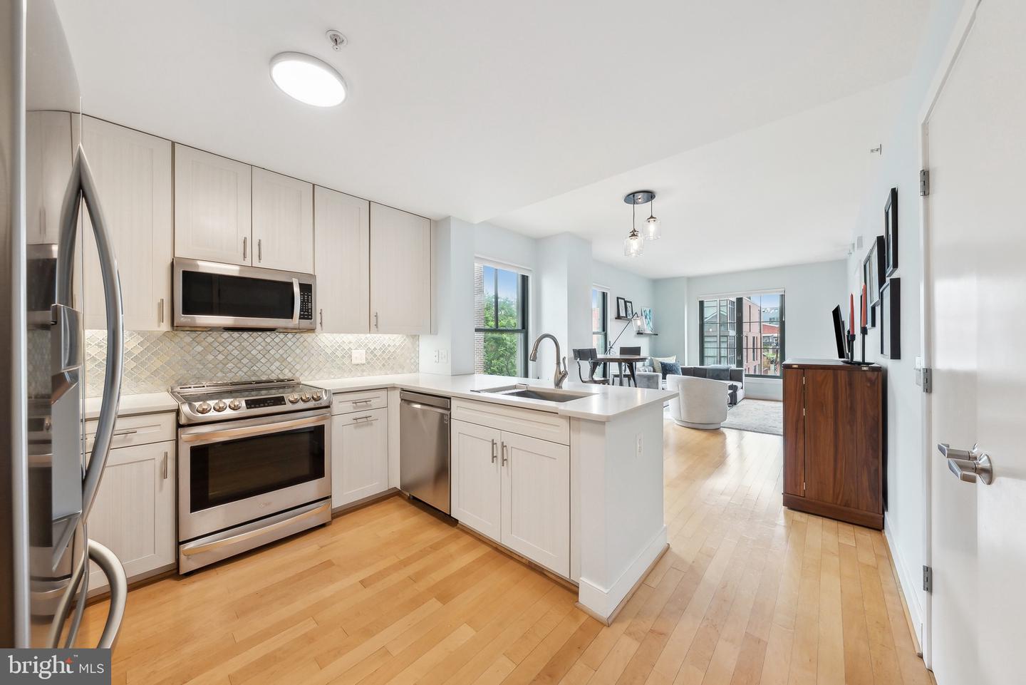 910 M ST NW #310, WASHINGTON, District Of Columbia 20001, 2 Bedrooms Bedrooms, ,2 BathroomsBathrooms,Residential,For sale,910 M ST NW #310,DCDC2199326 MLS # DCDC2199326