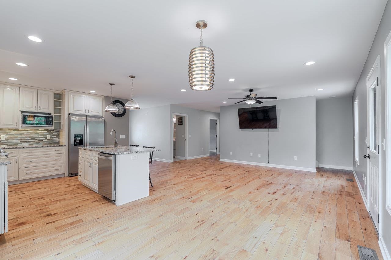 266 LOCUSTDALE LOOP, SHENANDOAH, Virginia 22849, 6 Bedrooms Bedrooms, ,3 BathroomsBathrooms,Residential,266 LOCUSTDALE LOOP,665687 MLS # 665687