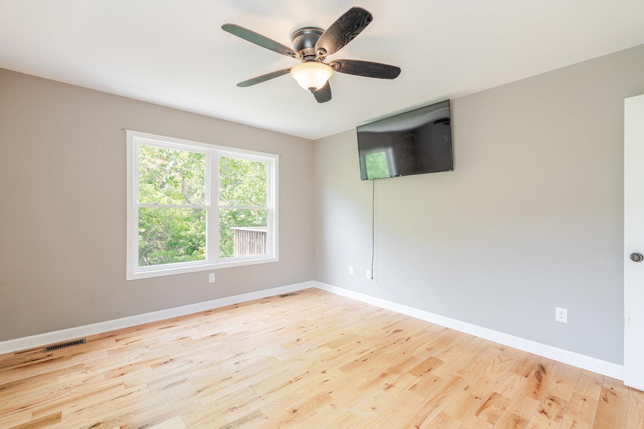 266 LOCUSTDALE LOOP, SHENANDOAH, Virginia 22849, 6 Bedrooms Bedrooms, ,3 BathroomsBathrooms,Residential,266 LOCUSTDALE LOOP,665687 MLS # 665687