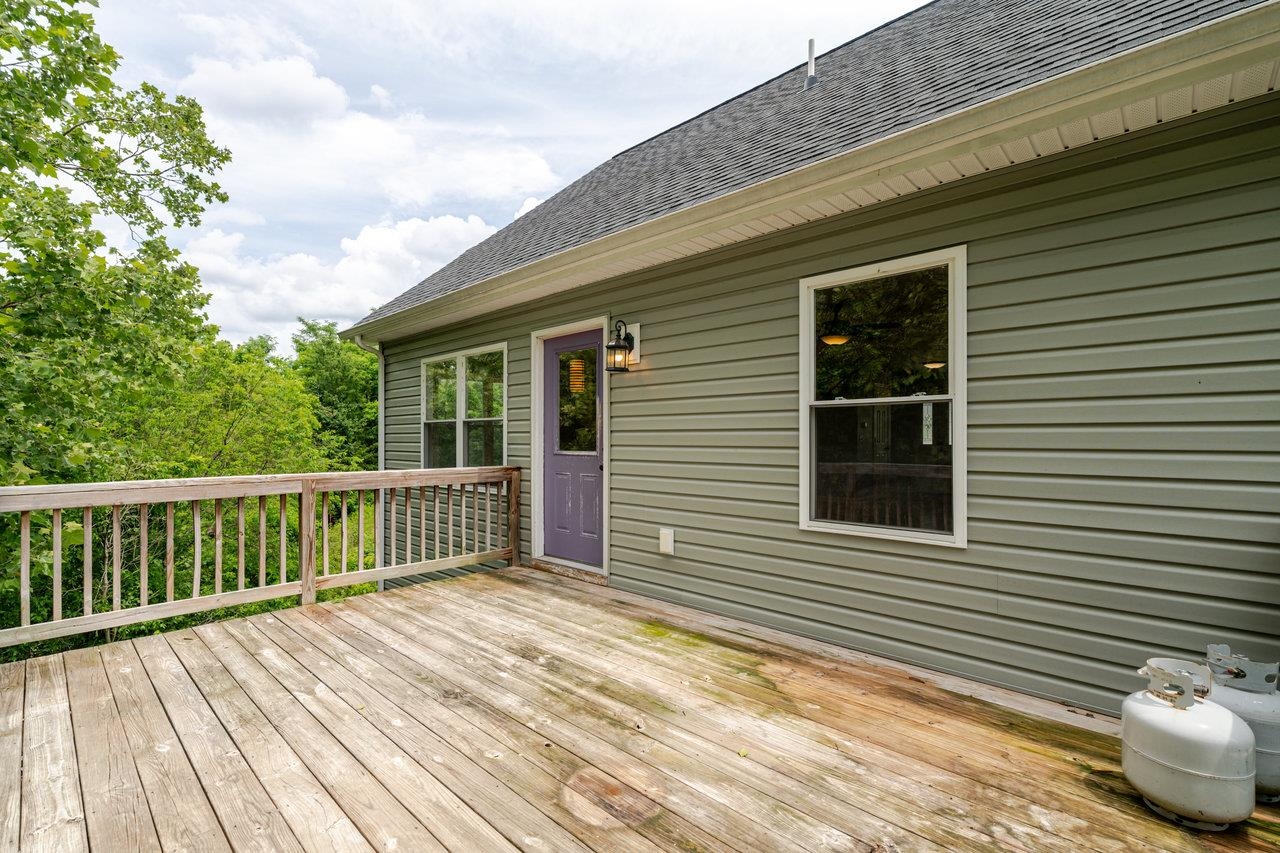 266 LOCUSTDALE LOOP, SHENANDOAH, Virginia 22849, 6 Bedrooms Bedrooms, ,3 BathroomsBathrooms,Residential,266 LOCUSTDALE LOOP,665687 MLS # 665687