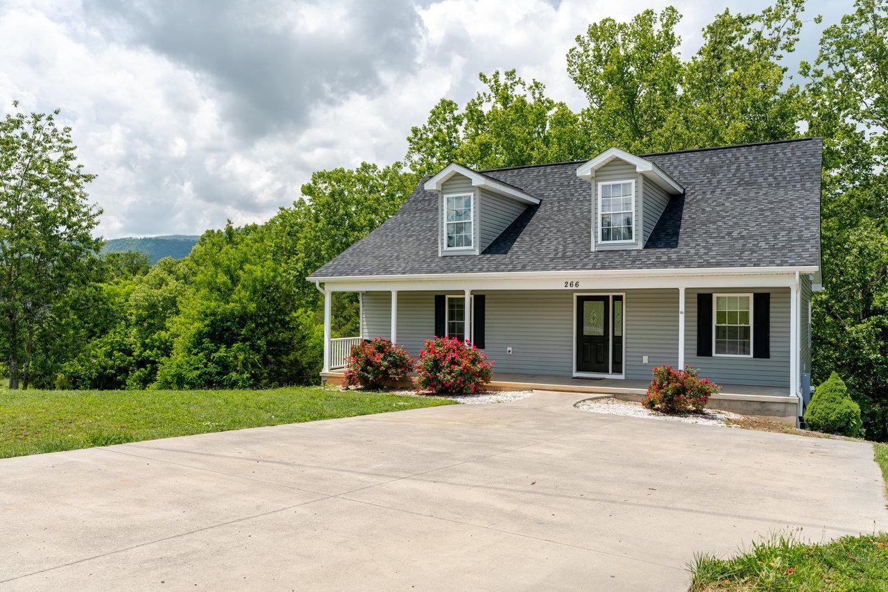 266 LOCUSTDALE LOOP, SHENANDOAH, Virginia 22849, 6 Bedrooms Bedrooms, ,3 BathroomsBathrooms,Residential,266 LOCUSTDALE LOOP,665687 MLS # 665687