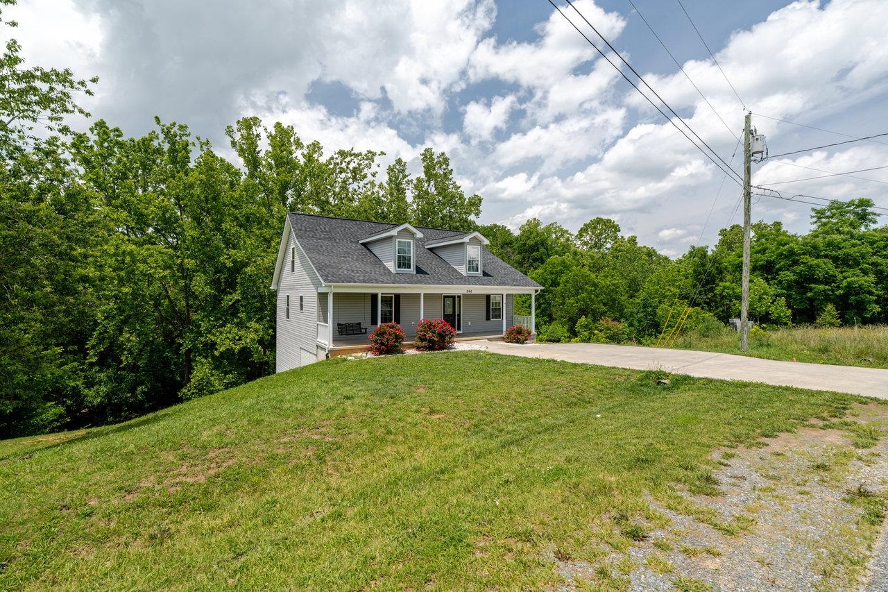 266 LOCUSTDALE LOOP, SHENANDOAH, Virginia 22849, 6 Bedrooms Bedrooms, ,3 BathroomsBathrooms,Residential,266 LOCUSTDALE LOOP,665687 MLS # 665687