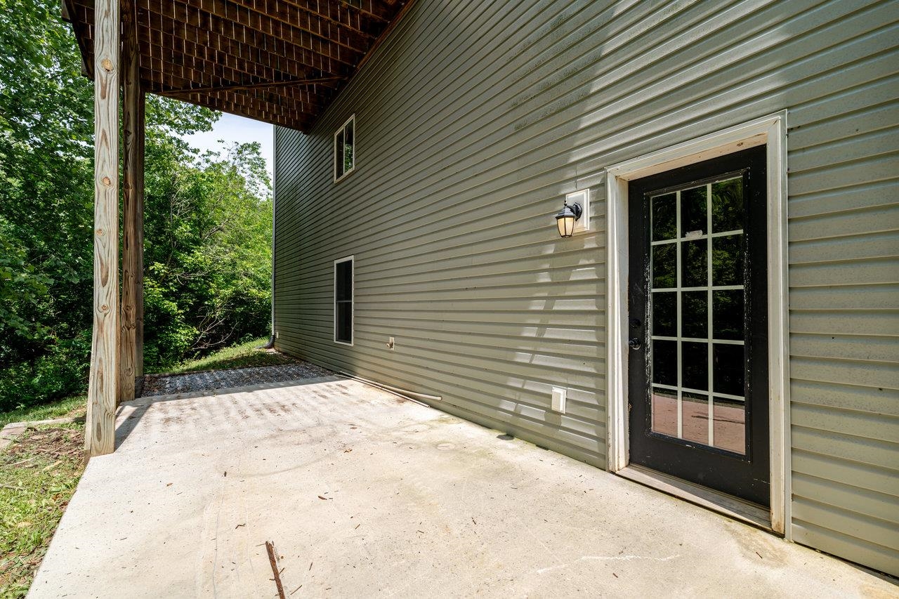 266 LOCUSTDALE LOOP, SHENANDOAH, Virginia 22849, 6 Bedrooms Bedrooms, ,3 BathroomsBathrooms,Residential,266 LOCUSTDALE LOOP,665687 MLS # 665687