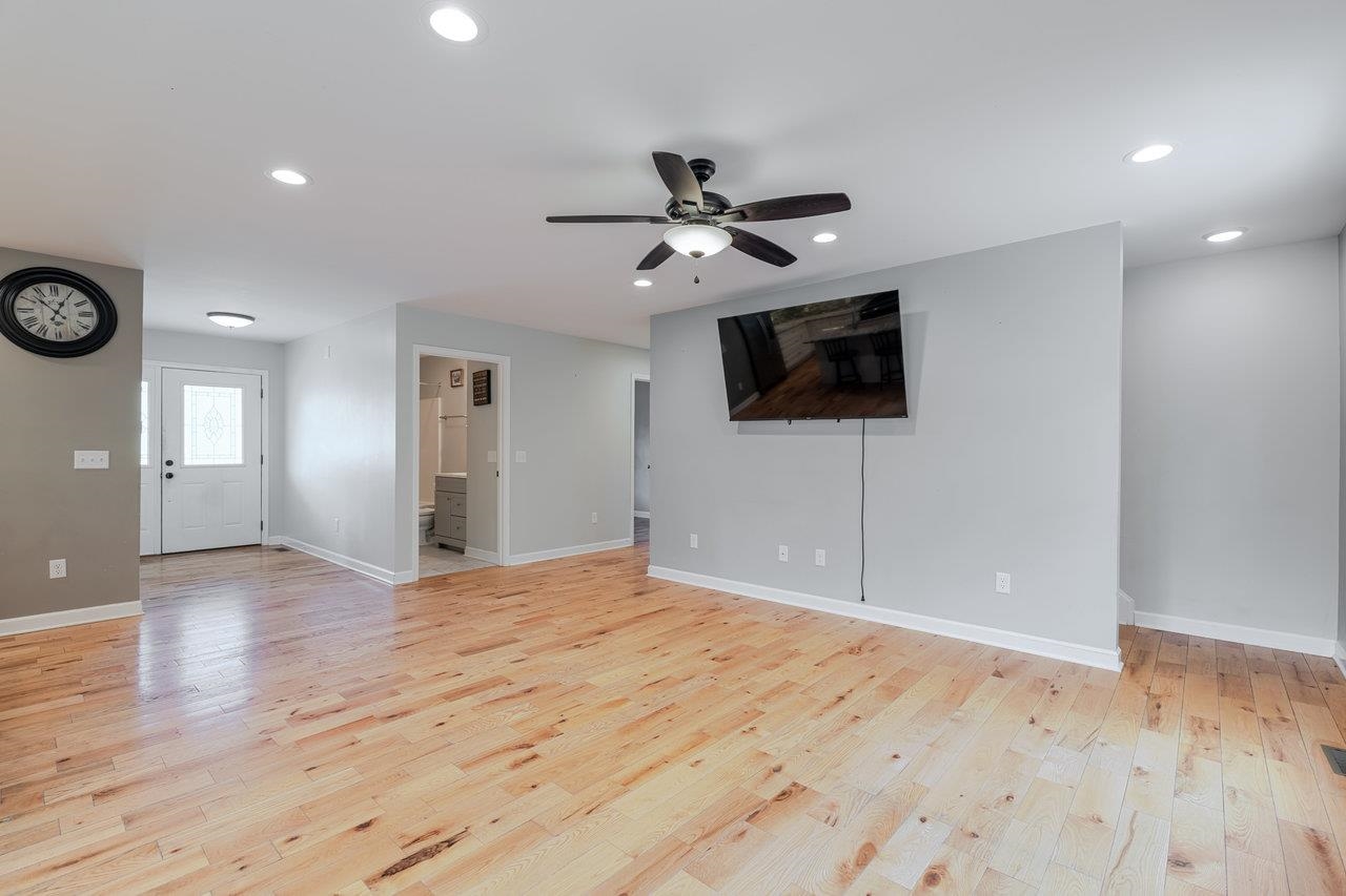 266 LOCUSTDALE LOOP, SHENANDOAH, Virginia 22849, 6 Bedrooms Bedrooms, ,3 BathroomsBathrooms,Residential,266 LOCUSTDALE LOOP,665687 MLS # 665687