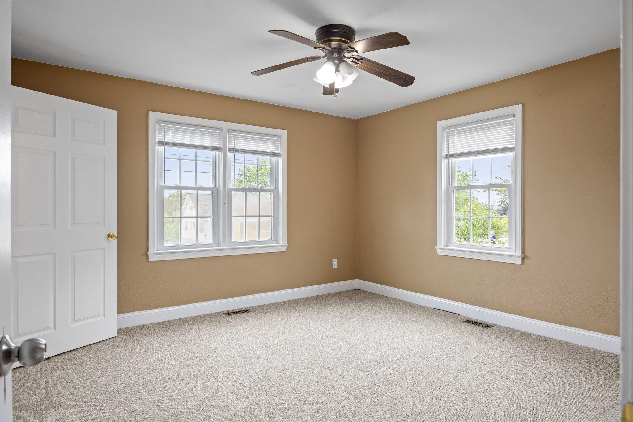 475 HARTMAN DR, HARRISONBURG, Virginia 22802, 3 Bedrooms Bedrooms, ,2 BathroomsBathrooms,Residential,475 HARTMAN DR,665701 MLS # 665701