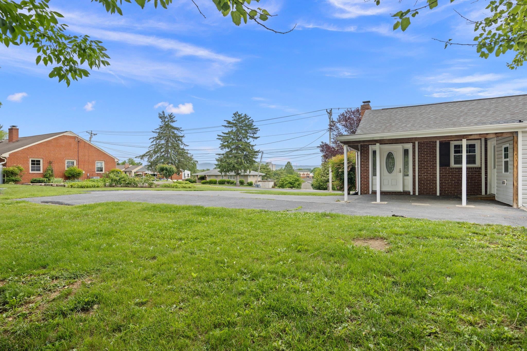 475 HARTMAN DR, HARRISONBURG, Virginia 22802, 3 Bedrooms Bedrooms, ,2 BathroomsBathrooms,Residential,475 HARTMAN DR,665701 MLS # 665701