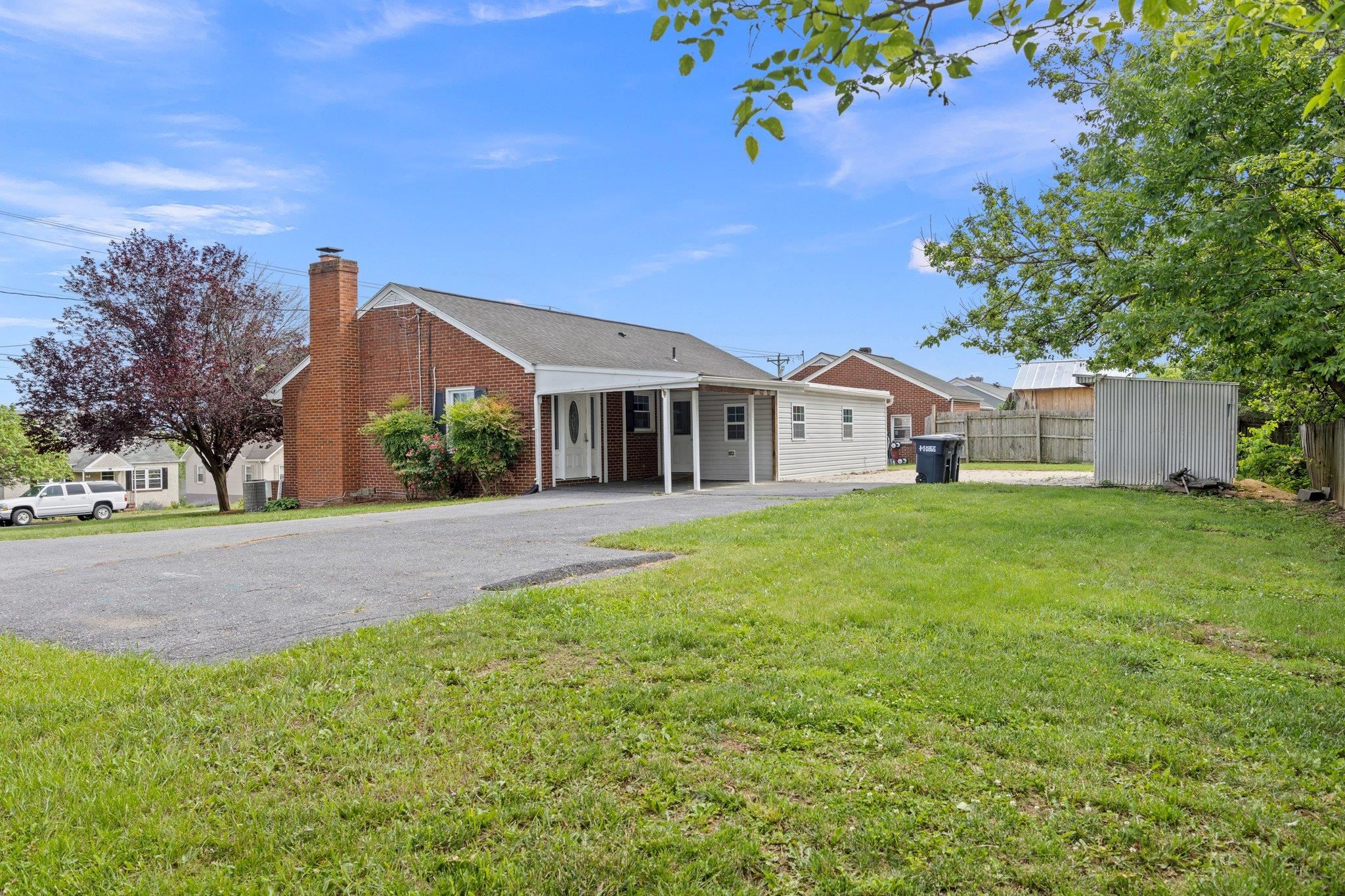 475 HARTMAN DR, HARRISONBURG, Virginia 22802, 3 Bedrooms Bedrooms, ,2 BathroomsBathrooms,Residential,475 HARTMAN DR,665701 MLS # 665701