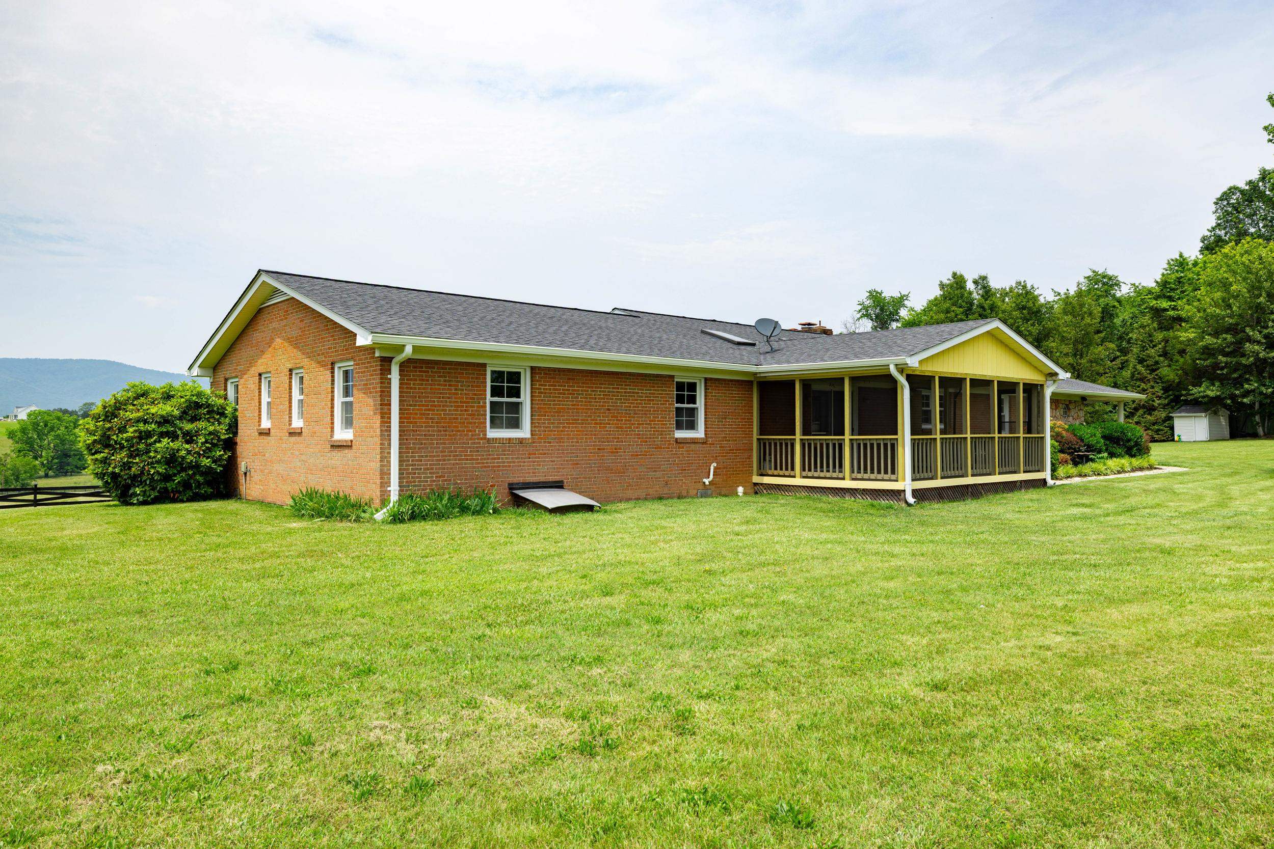 5408 US HWY 340, RILEYVILLE, Virginia 22650, 3 Bedrooms Bedrooms, ,2 BathroomsBathrooms,Residential,5408 US HWY 340,665709 MLS # 665709