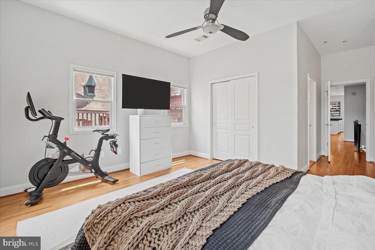 1407 15TH ST NW #4, WASHINGTON, District Of Columbia 20005, 2 Bedrooms Bedrooms, ,2 BathroomsBathrooms,Residential,For sale,1407 15TH ST NW #4,DCDC2199688 MLS # DCDC2199688