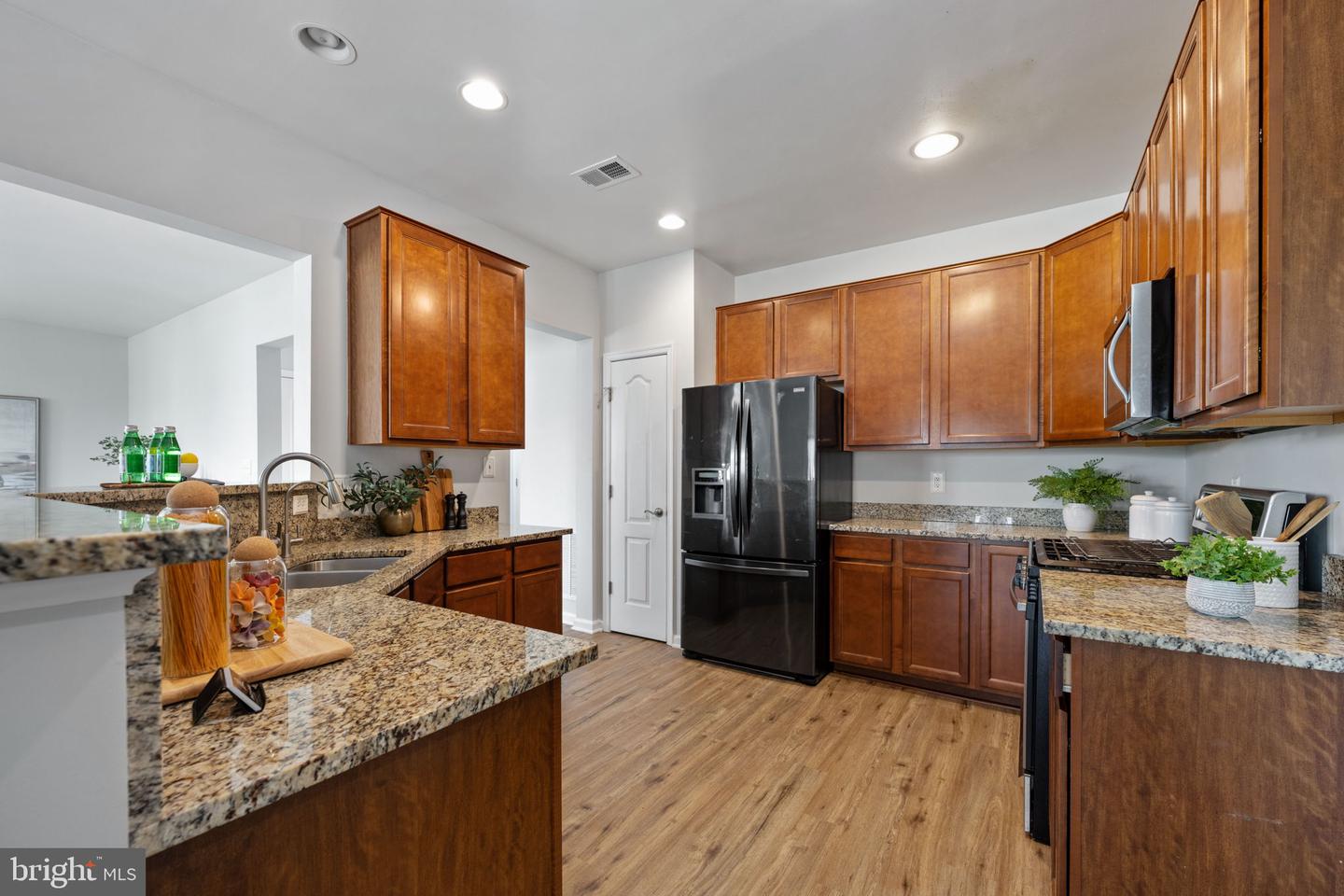 6 IVY SPRING LN, FREDERICKSBURG, Virginia 22406, 6 Bedrooms Bedrooms, ,3 BathroomsBathrooms,Residential,For sale,6 IVY SPRING LN,VAST2038672 MLS # VAST2038672