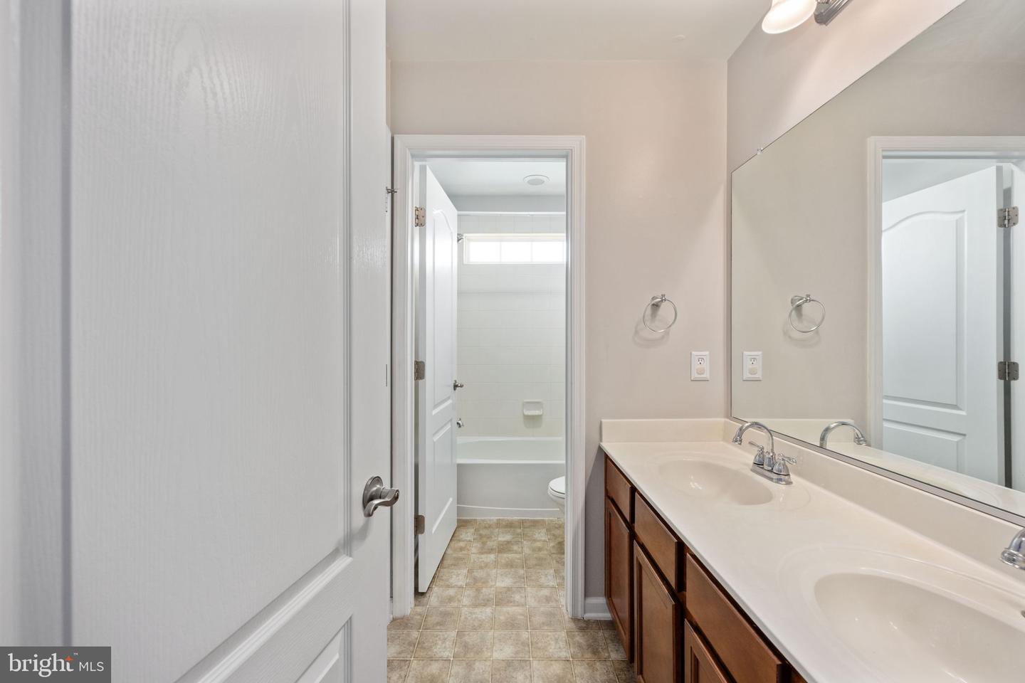 6 IVY SPRING LN, FREDERICKSBURG, Virginia 22406, 6 Bedrooms Bedrooms, ,3 BathroomsBathrooms,Residential,For sale,6 IVY SPRING LN,VAST2038672 MLS # VAST2038672