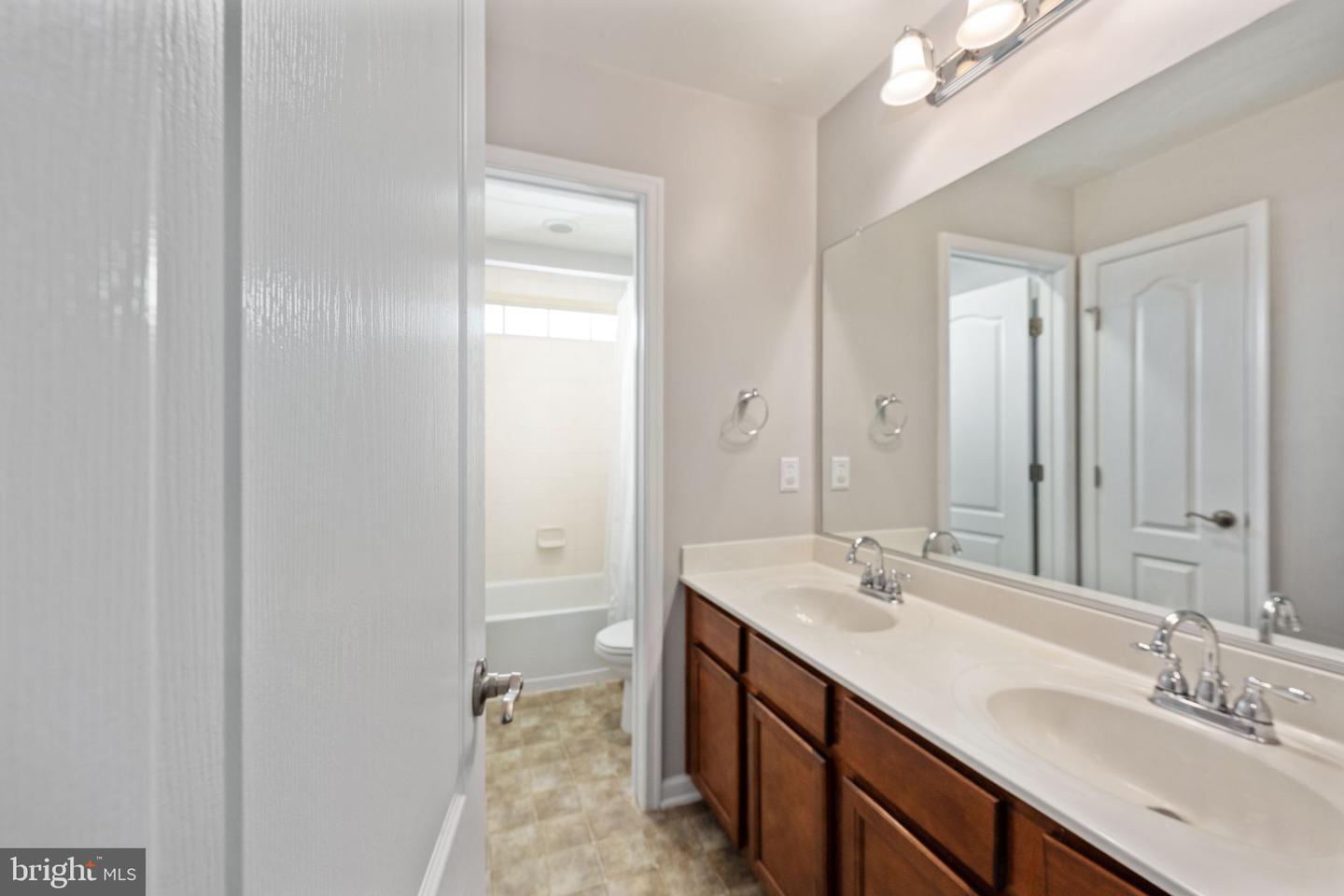 6 IVY SPRING LN, FREDERICKSBURG, Virginia 22406, 6 Bedrooms Bedrooms, ,3 BathroomsBathrooms,Residential,For sale,6 IVY SPRING LN,VAST2038672 MLS # VAST2038672