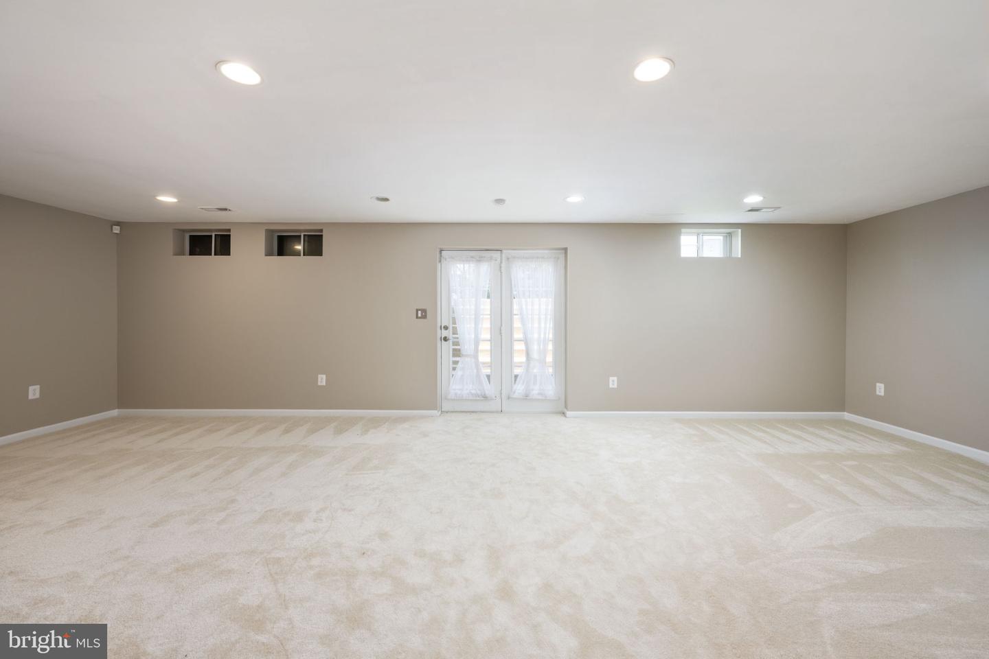 6 IVY SPRING LN, FREDERICKSBURG, Virginia 22406, 6 Bedrooms Bedrooms, ,3 BathroomsBathrooms,Residential,For sale,6 IVY SPRING LN,VAST2038672 MLS # VAST2038672
