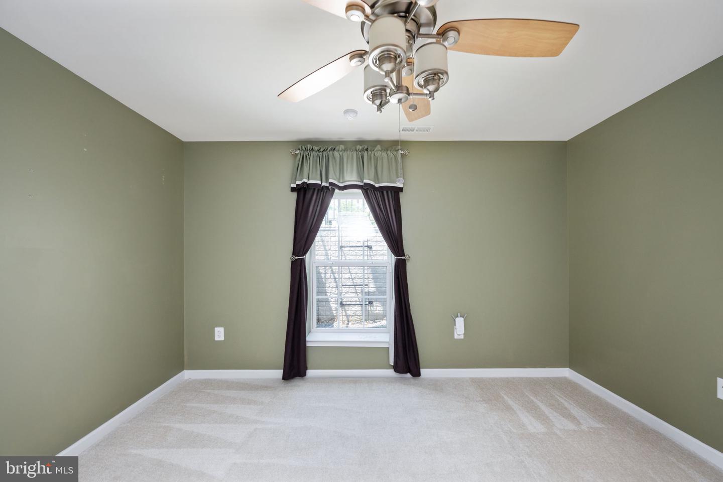 6 IVY SPRING LN, FREDERICKSBURG, Virginia 22406, 6 Bedrooms Bedrooms, ,3 BathroomsBathrooms,Residential,For sale,6 IVY SPRING LN,VAST2038672 MLS # VAST2038672