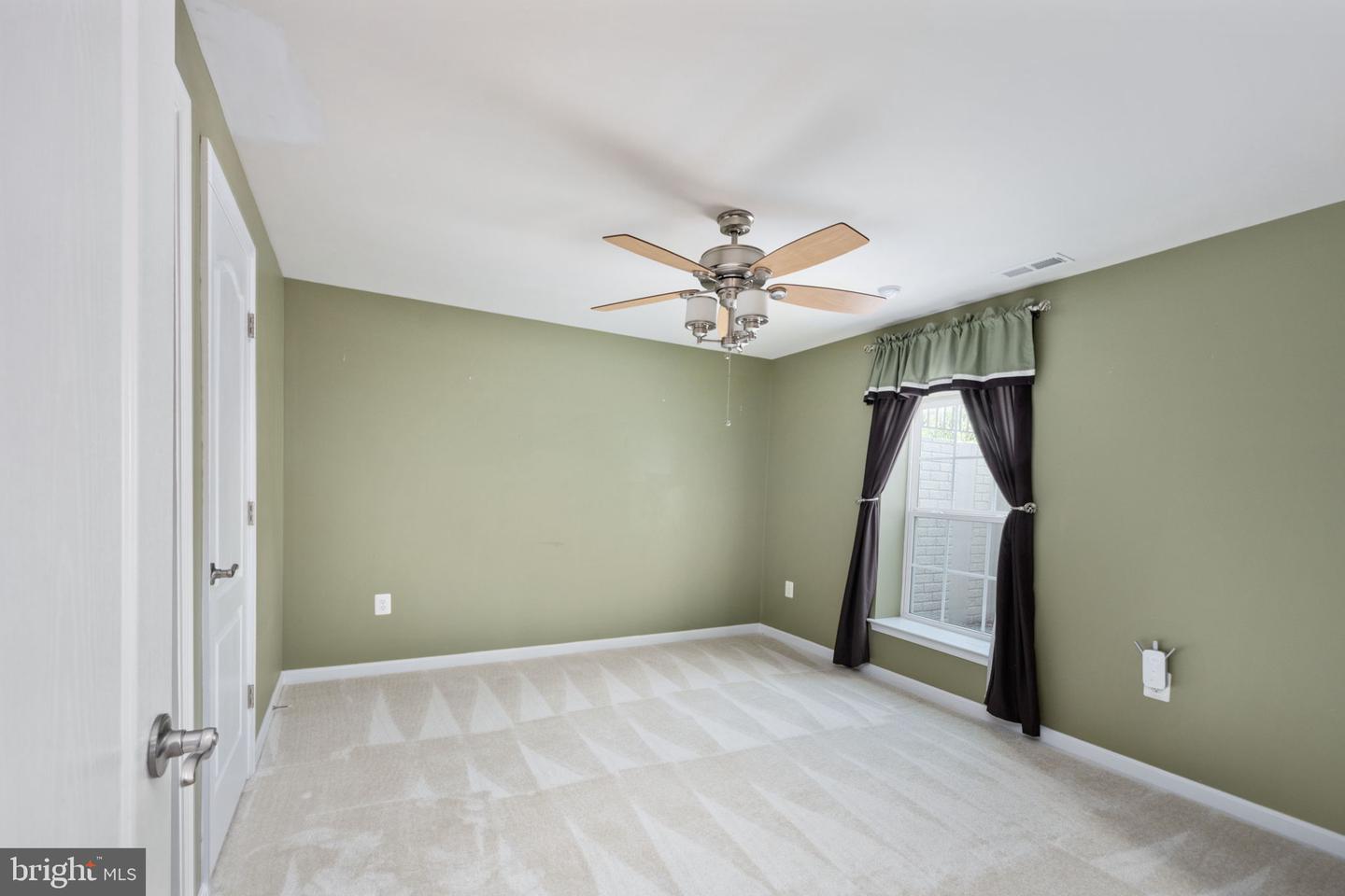 6 IVY SPRING LN, FREDERICKSBURG, Virginia 22406, 6 Bedrooms Bedrooms, ,3 BathroomsBathrooms,Residential,For sale,6 IVY SPRING LN,VAST2038672 MLS # VAST2038672