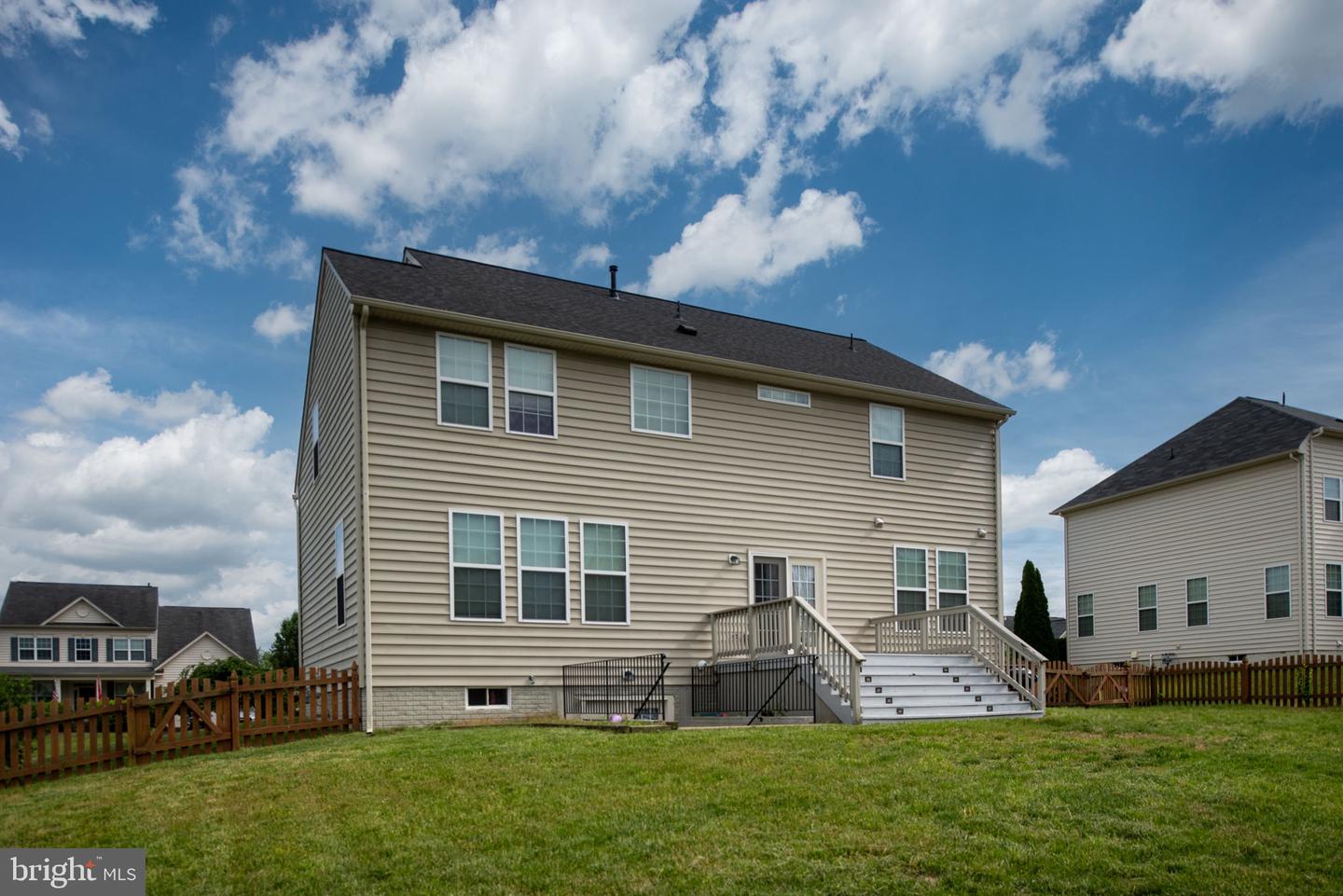 6 IVY SPRING LN, FREDERICKSBURG, Virginia 22406, 6 Bedrooms Bedrooms, ,3 BathroomsBathrooms,Residential,For sale,6 IVY SPRING LN,VAST2038672 MLS # VAST2038672