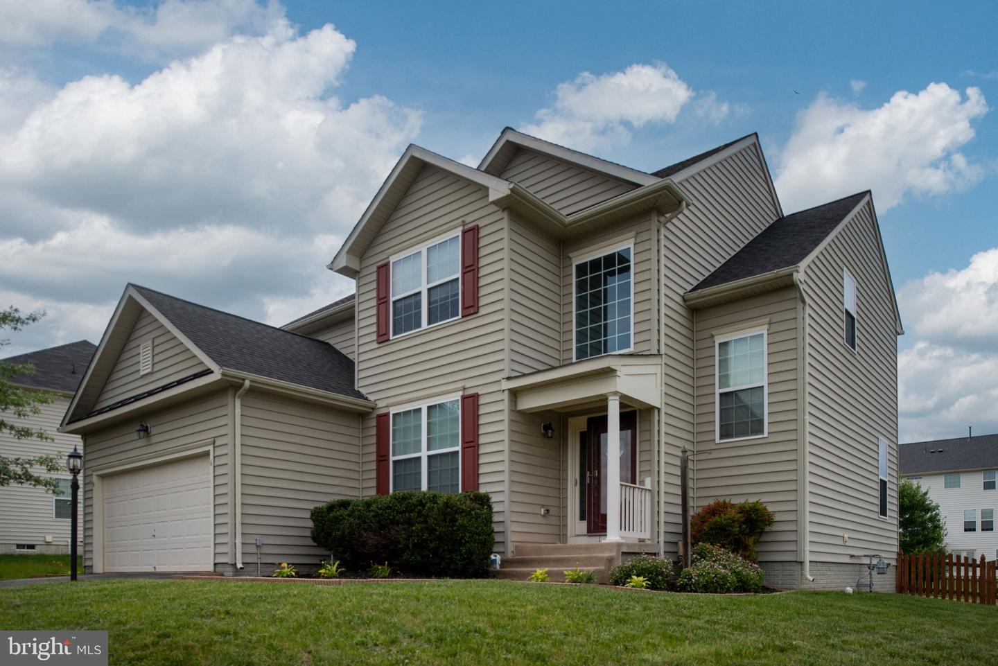 6 IVY SPRING LN, FREDERICKSBURG, Virginia 22406, 6 Bedrooms Bedrooms, ,3 BathroomsBathrooms,Residential,For sale,6 IVY SPRING LN,VAST2038672 MLS # VAST2038672