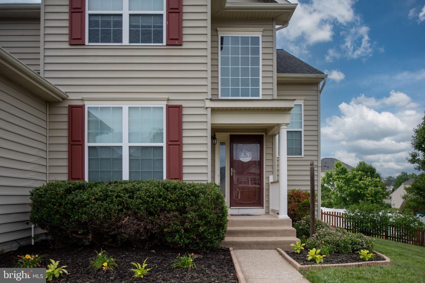 6 IVY SPRING LN, FREDERICKSBURG, Virginia 22406, 6 Bedrooms Bedrooms, ,3 BathroomsBathrooms,Residential,For sale,6 IVY SPRING LN,VAST2038672 MLS # VAST2038672