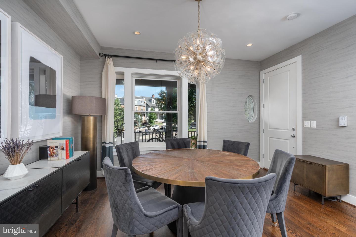 3811 NEW HAMPSHIRE AVE NW #1, WASHINGTON, District Of Columbia 20011, 2 Bedrooms Bedrooms, ,2 BathroomsBathrooms,Residential,For sale,3811 NEW HAMPSHIRE AVE NW #1,DCDC2199954 MLS # DCDC2199954