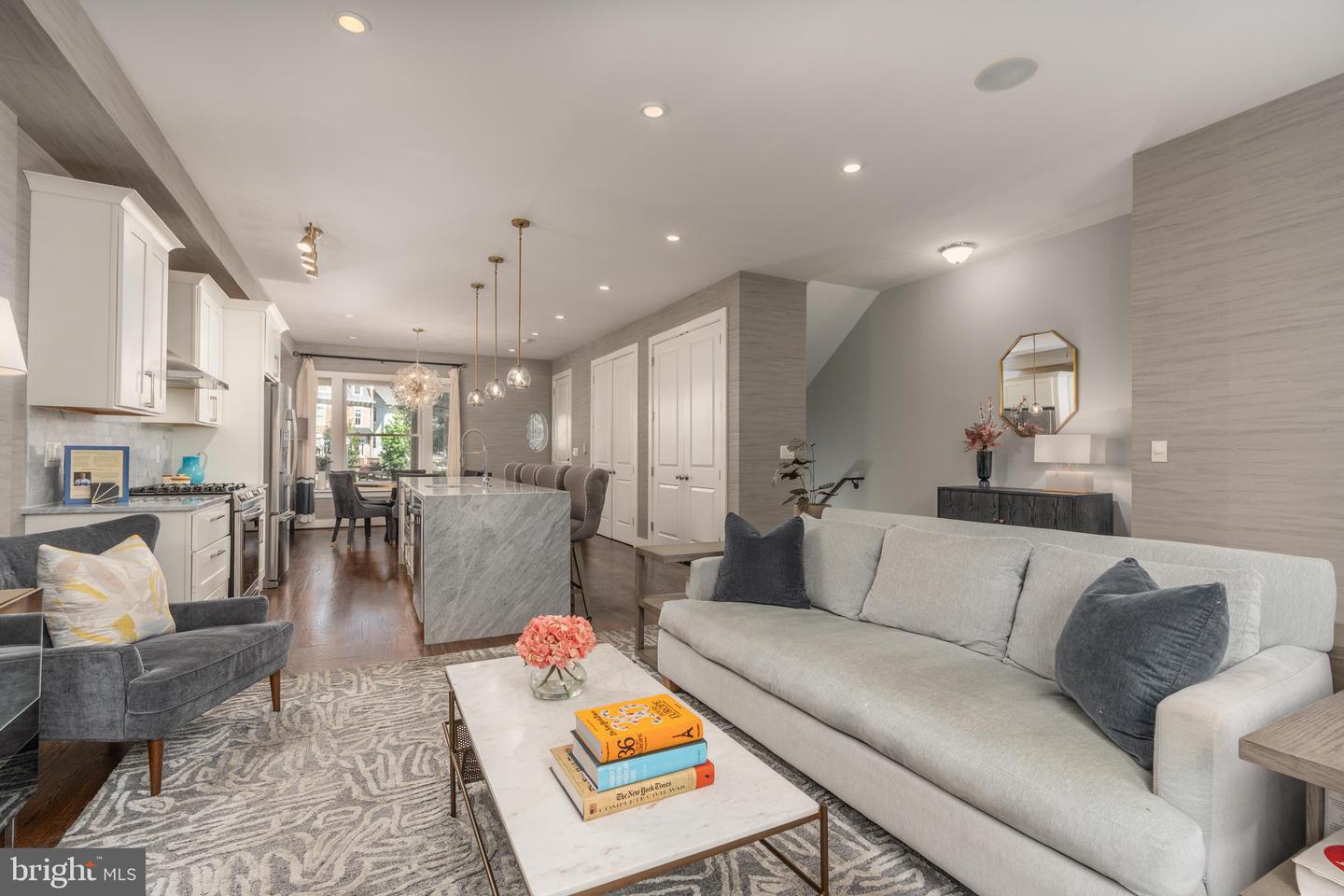 3811 NEW HAMPSHIRE AVE NW #1, WASHINGTON, District Of Columbia 20011, 2 Bedrooms Bedrooms, ,2 BathroomsBathrooms,Residential,For sale,3811 NEW HAMPSHIRE AVE NW #1,DCDC2199954 MLS # DCDC2199954