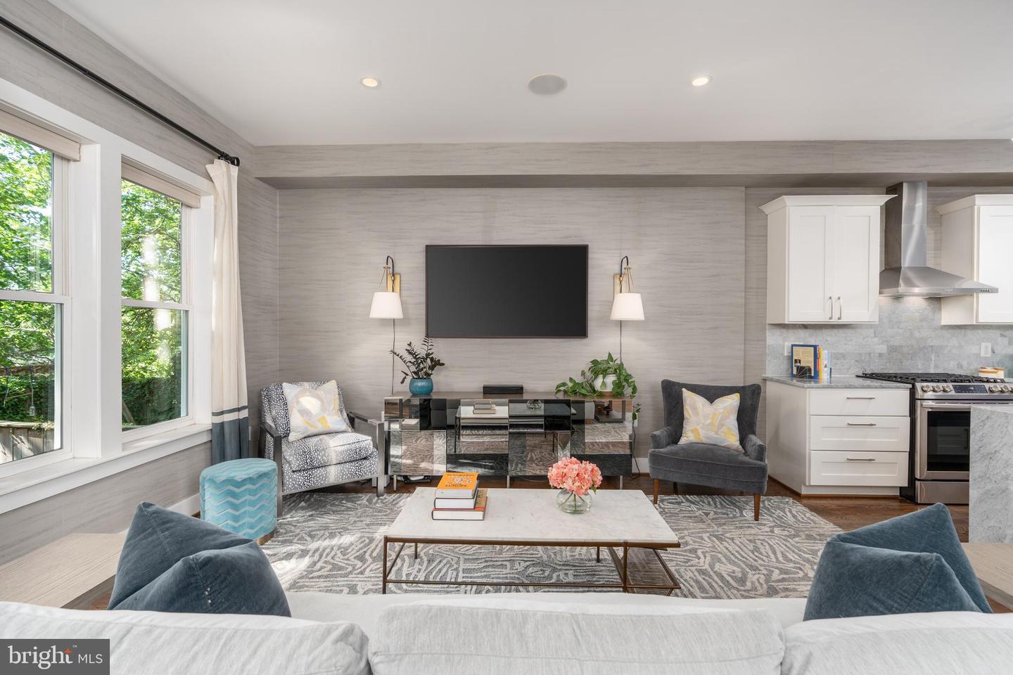 3811 NEW HAMPSHIRE AVE NW #1, WASHINGTON, District Of Columbia 20011, 2 Bedrooms Bedrooms, ,2 BathroomsBathrooms,Residential,For sale,3811 NEW HAMPSHIRE AVE NW #1,DCDC2199954 MLS # DCDC2199954