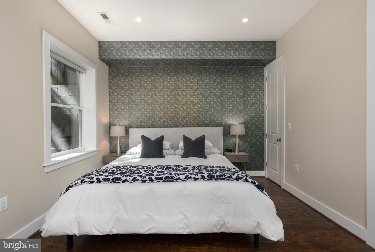 3811 NEW HAMPSHIRE AVE NW #1, WASHINGTON, District Of Columbia 20011, 2 Bedrooms Bedrooms, ,2 BathroomsBathrooms,Residential,For sale,3811 NEW HAMPSHIRE AVE NW #1,DCDC2199954 MLS # DCDC2199954
