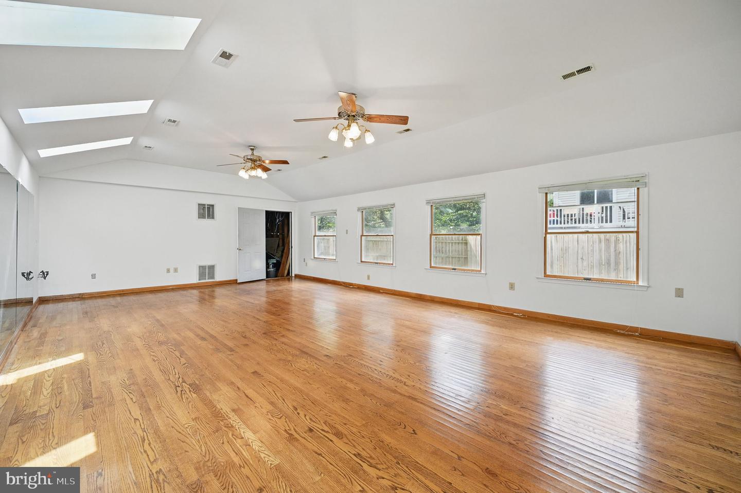 2456 KEELE DR, HERNDON, Virginia 20171, 5 Bedrooms Bedrooms, ,3 BathroomsBathrooms,Residential,For sale,2456 KEELE DR,VAFX2240560 MLS # VAFX2240560