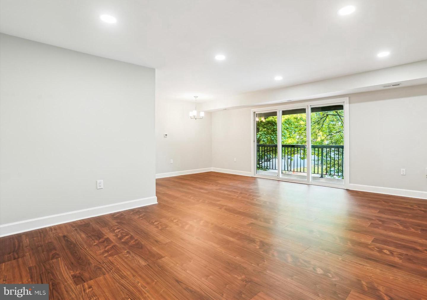 214 PARK TERRACE CT SE #88, VIENNA, Virginia 22180, 3 Bedrooms Bedrooms, ,1 BathroomBathrooms,Residential,For sale,214 PARK TERRACE CT SE #88,VAFX2240932 MLS # VAFX2240932