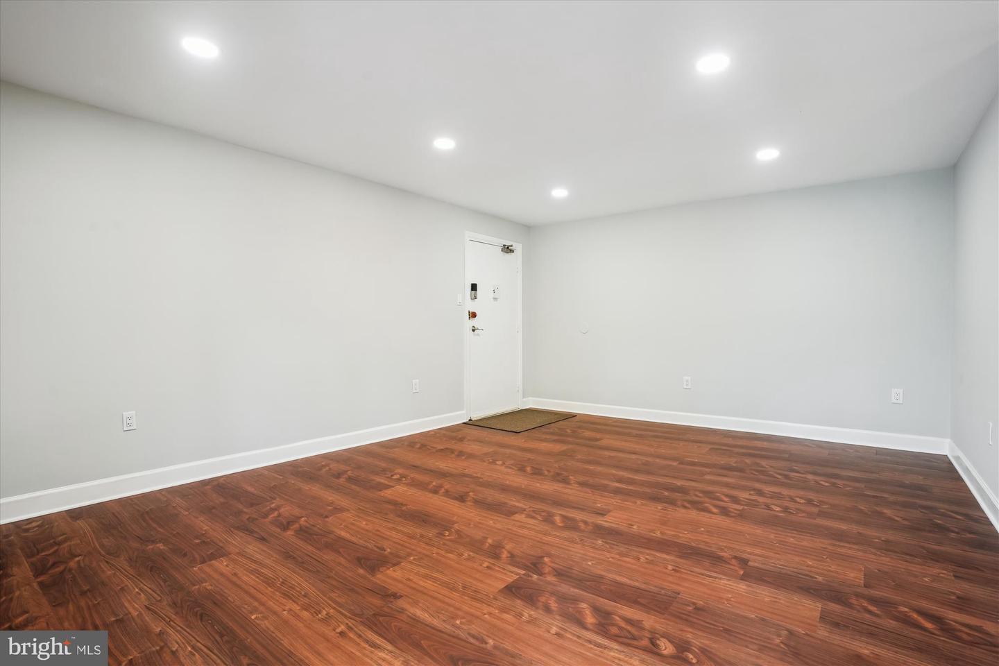 214 PARK TERRACE CT SE #88, VIENNA, Virginia 22180, 3 Bedrooms Bedrooms, ,1 BathroomBathrooms,Residential,For sale,214 PARK TERRACE CT SE #88,VAFX2240932 MLS # VAFX2240932