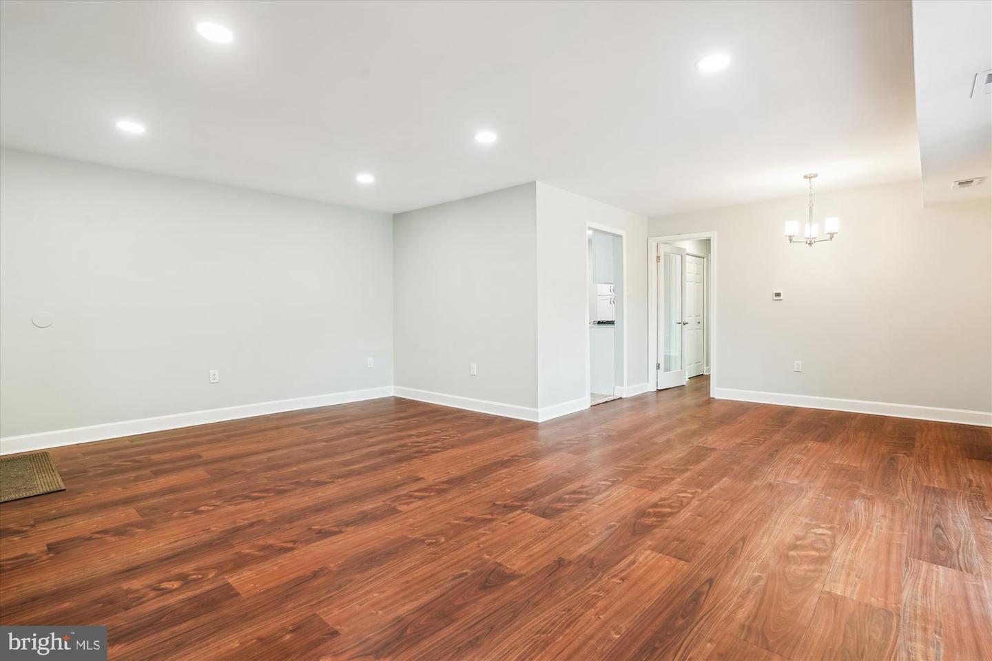 214 PARK TERRACE CT SE #88, VIENNA, Virginia 22180, 3 Bedrooms Bedrooms, ,1 BathroomBathrooms,Residential,For sale,214 PARK TERRACE CT SE #88,VAFX2240932 MLS # VAFX2240932