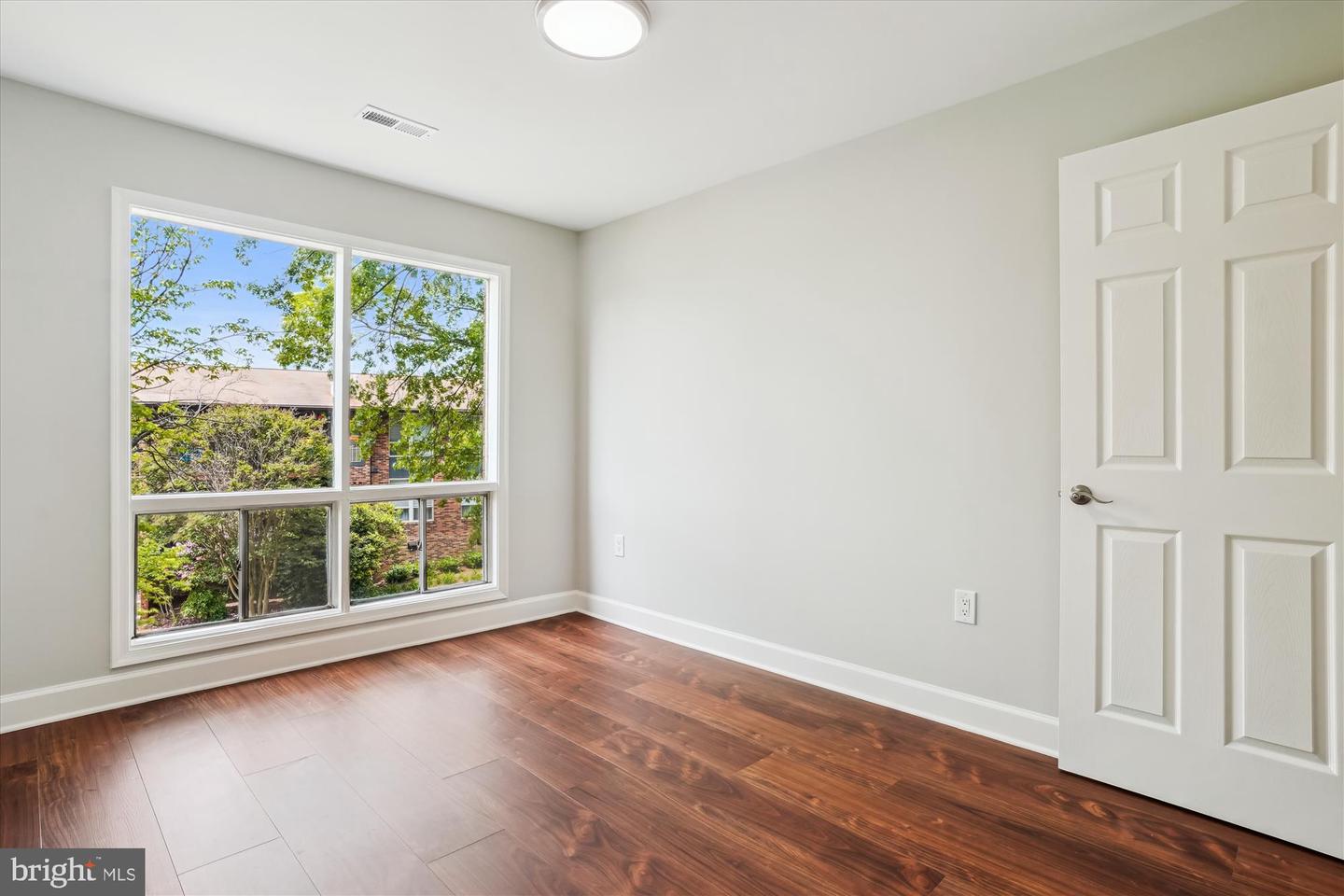 214 PARK TERRACE CT SE #88, VIENNA, Virginia 22180, 3 Bedrooms Bedrooms, ,1 BathroomBathrooms,Residential,For sale,214 PARK TERRACE CT SE #88,VAFX2240932 MLS # VAFX2240932