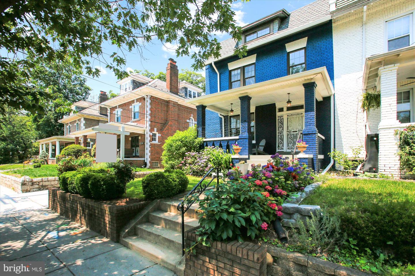 5240 COLORADO AVE NW, WASHINGTON, District Of Columbia 20011, 4 Bedrooms Bedrooms, ,2 BathroomsBathrooms,Residential,For sale,5240 COLORADO AVE NW,DCDC2200662 MLS # DCDC2200662