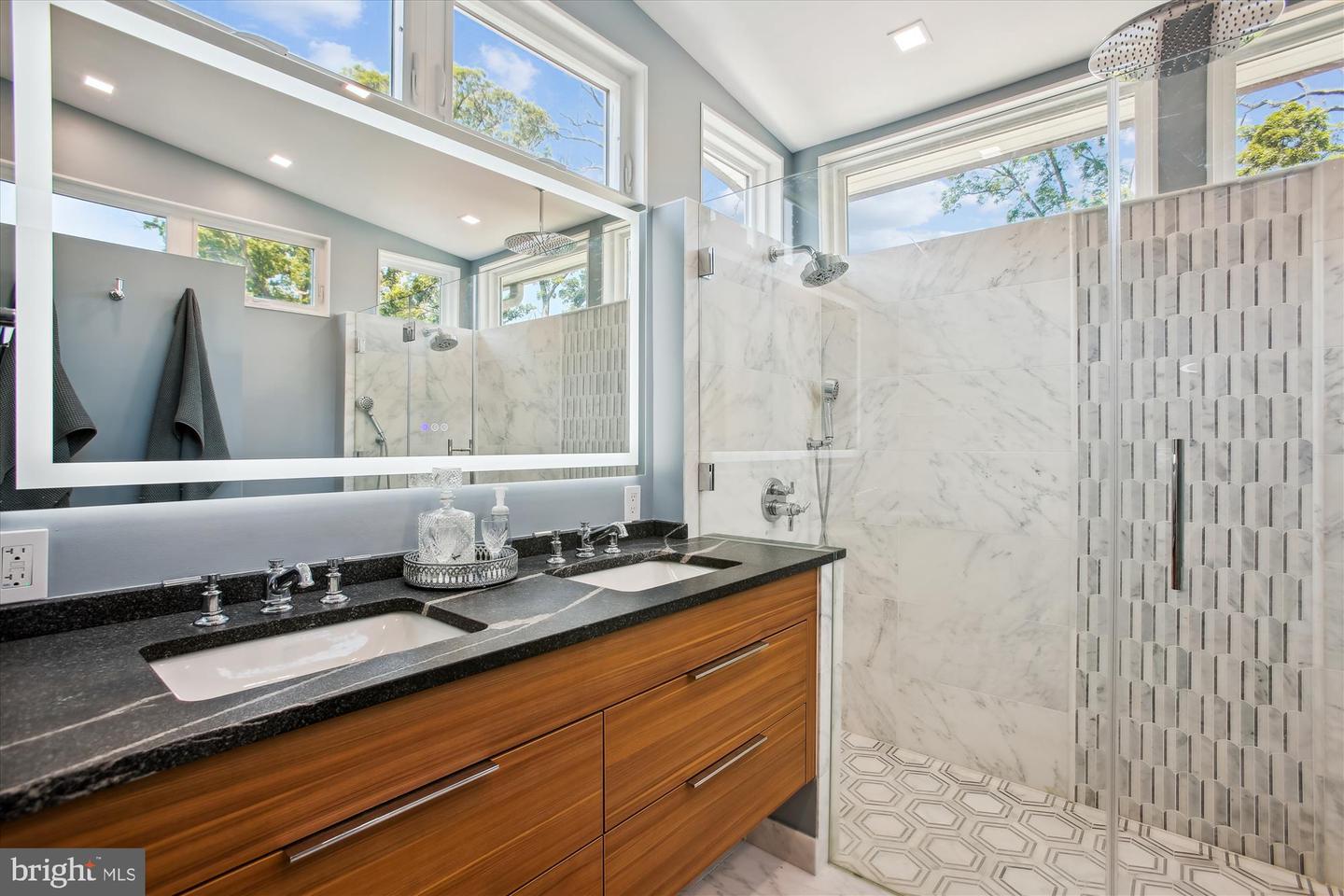 5240 COLORADO AVE NW, WASHINGTON, District Of Columbia 20011, 4 Bedrooms Bedrooms, ,2 BathroomsBathrooms,Residential,For sale,5240 COLORADO AVE NW,DCDC2200662 MLS # DCDC2200662