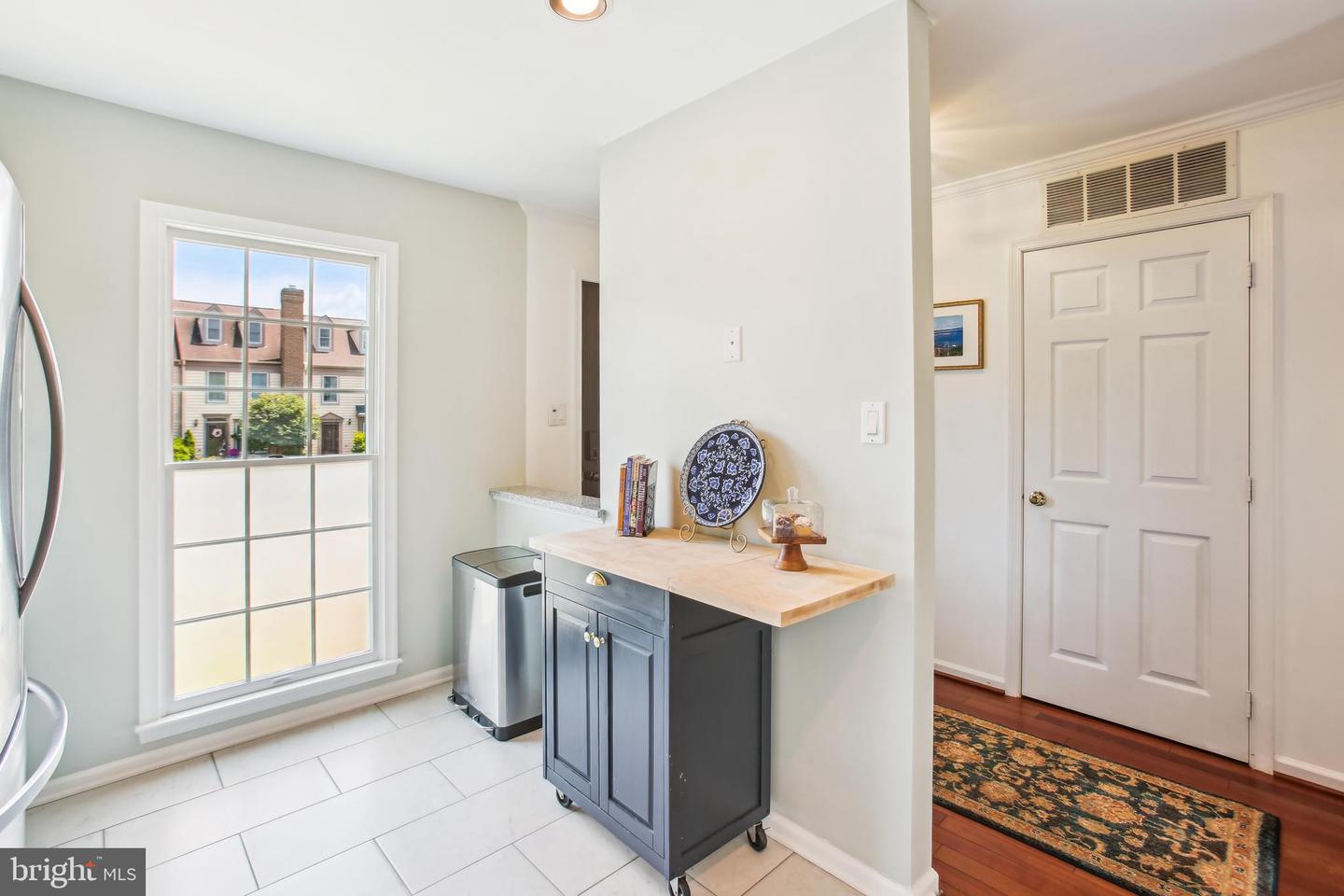 44007 KITTS HILL TER, ASHBURN, Virginia 20147, 3 Bedrooms Bedrooms, 7 Rooms Rooms,3 BathroomsBathrooms,Residential,For sale,44007 KITTS HILL TER,VALO2096536 MLS # VALO2096536