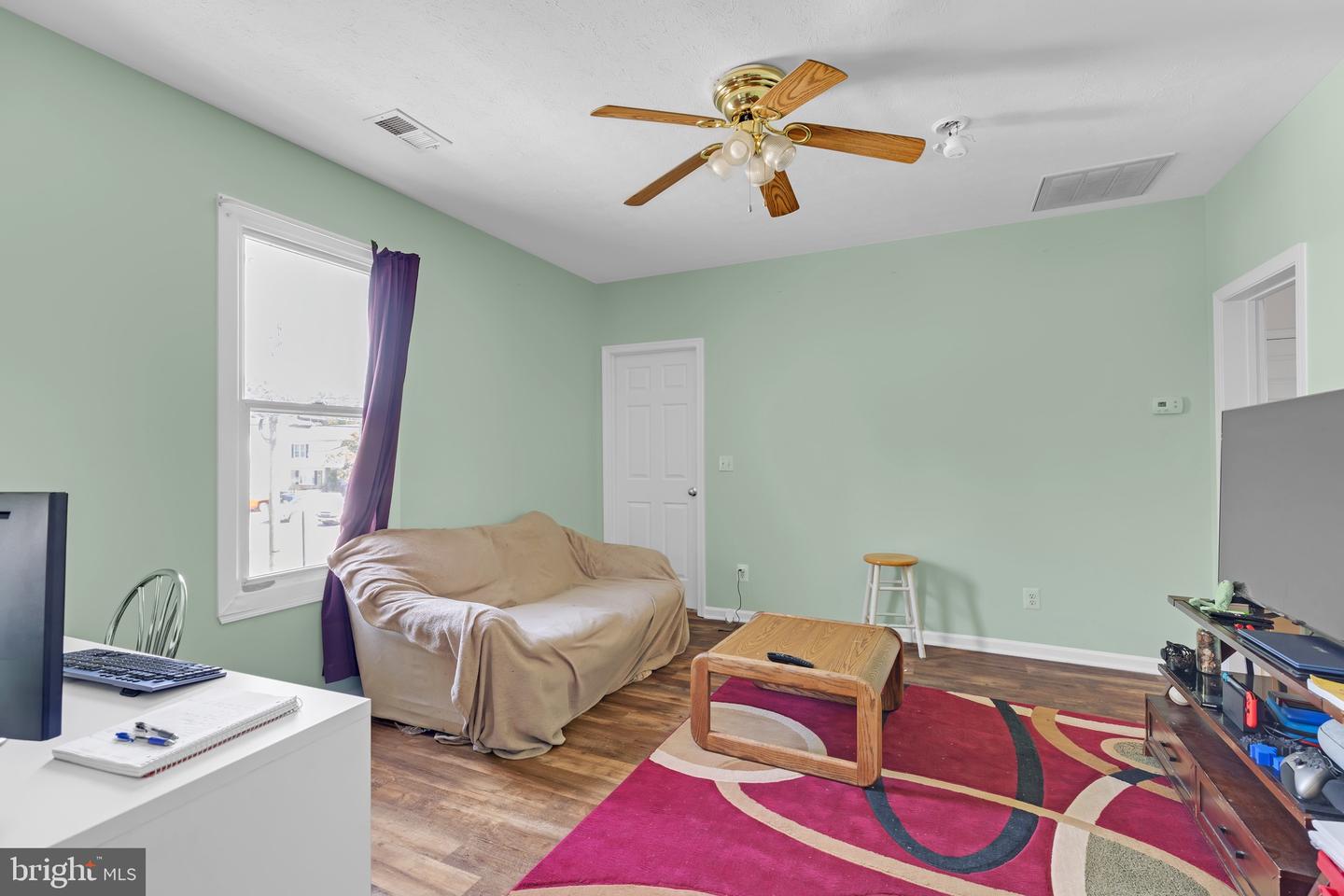 656 W 11TH ST, FRONT ROYAL, Virginia 22630, 4 Bedrooms Bedrooms, ,2 BathroomsBathrooms,Residential,For sale,656 W 11TH ST,VAWR2011176 MLS # VAWR2011176