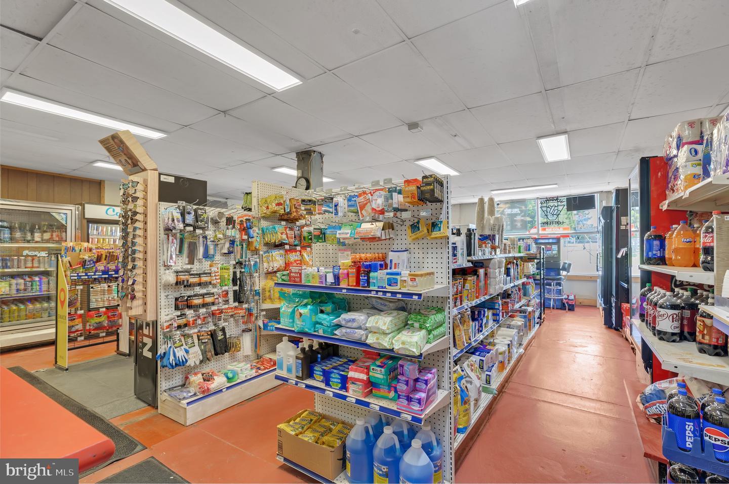 656 W 11TH ST, FRONT ROYAL, Virginia 22630, 4 Bedrooms Bedrooms, ,2 BathroomsBathrooms,Residential,For sale,656 W 11TH ST,VAWR2011176 MLS # VAWR2011176